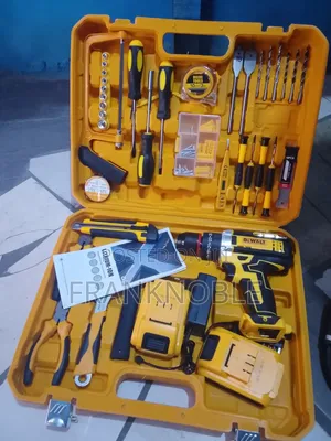 DeWalt Cordless Drilling Tools Set