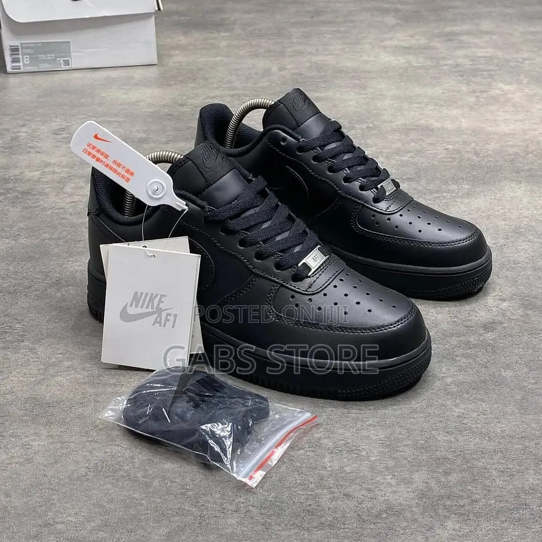 Nike Air Force 1