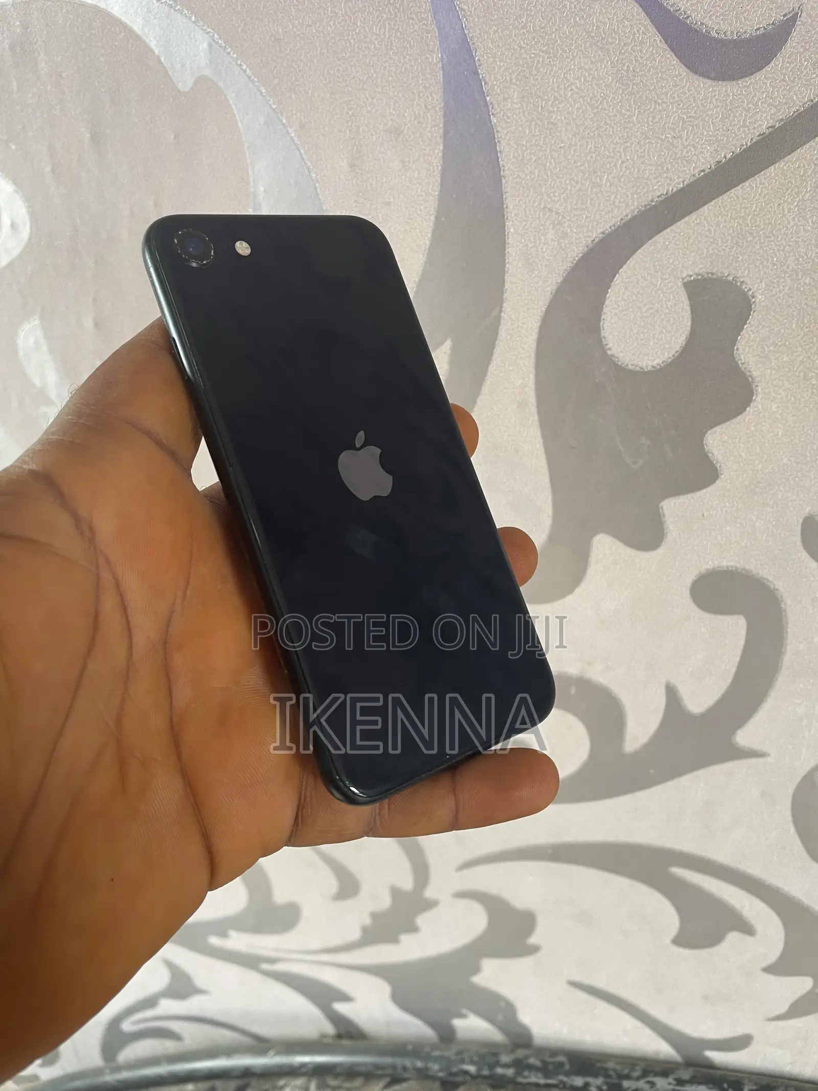 Apple iPhone SE (2022) 64 GB Black