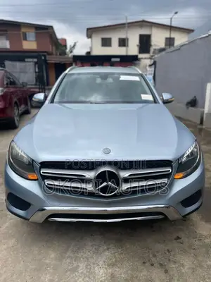 Mercedes-Benz GLC-Class 2017 Blue