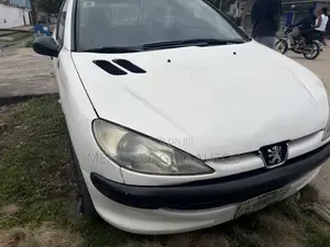 Peugeot 206 2004 White