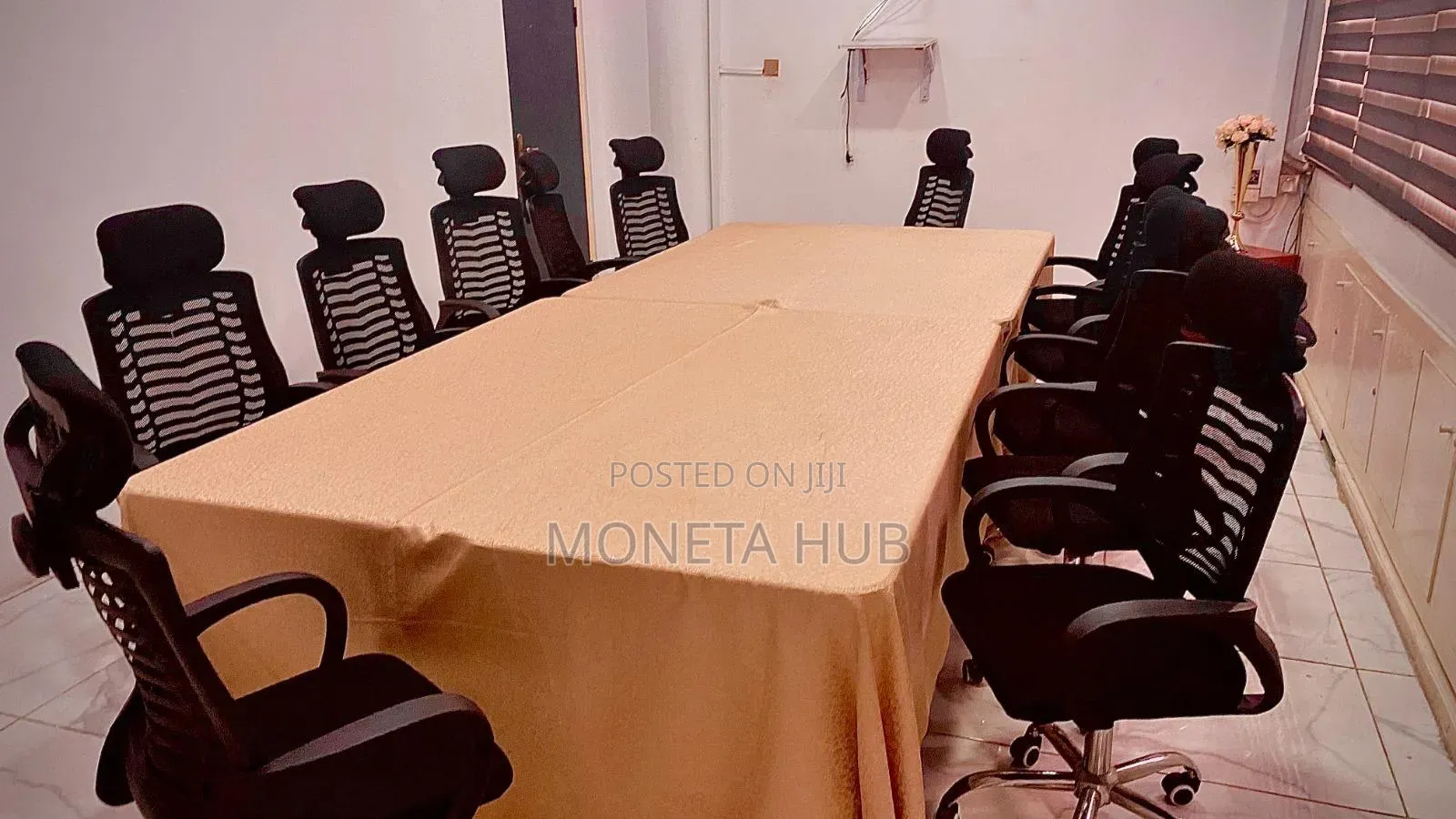 Training Room, Executive Offices, Workstations & Virtual Office