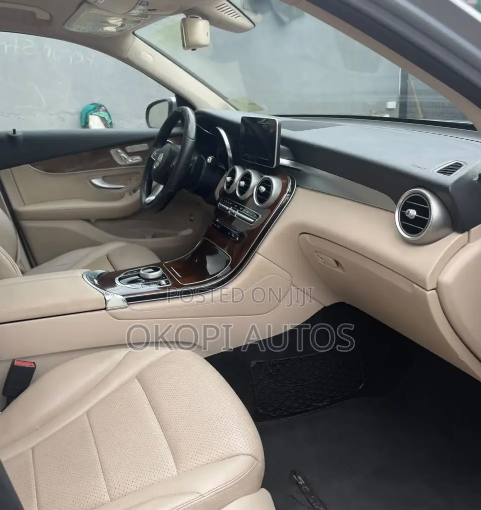 Mercedes-Benz GLC-Class 2017 Blue
