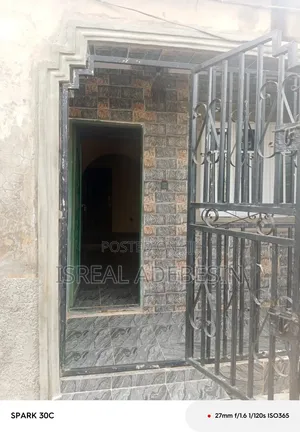 Furnished 1bdrm Block of Flats in Green Link Estate, Ipaja / Ipaja