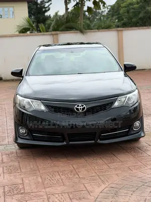 Toyota Camry SE 4dr Sedan (2.5L 4cyl 6A) 2013 Black