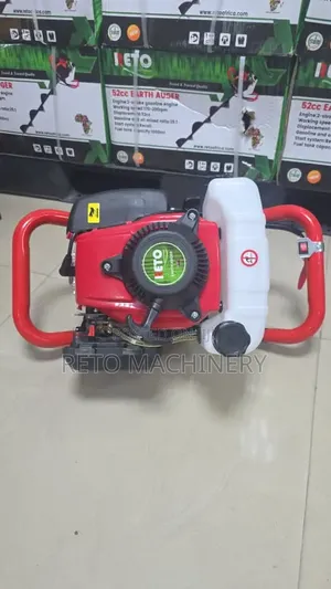 4 Stroke Earth Auger Machine