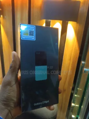 New Samsung Galaxy Z Flip 5 256 GB Black