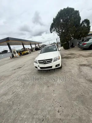 Mercedes-Benz GLK-Class 350 4MATIC 2011 White