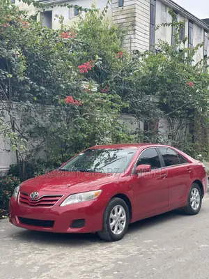 Toyota Camry LE 4dr Sedan (2.5L 4cyl 6A) 2011 Red