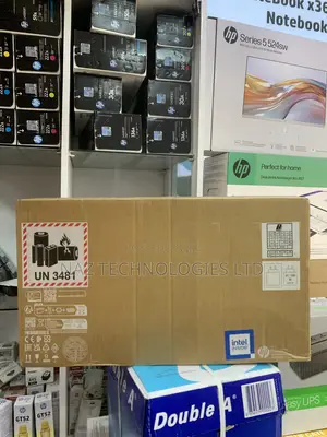 New Laptop HP 240 G9 8GB Intel Core i3 SSD 512GB
