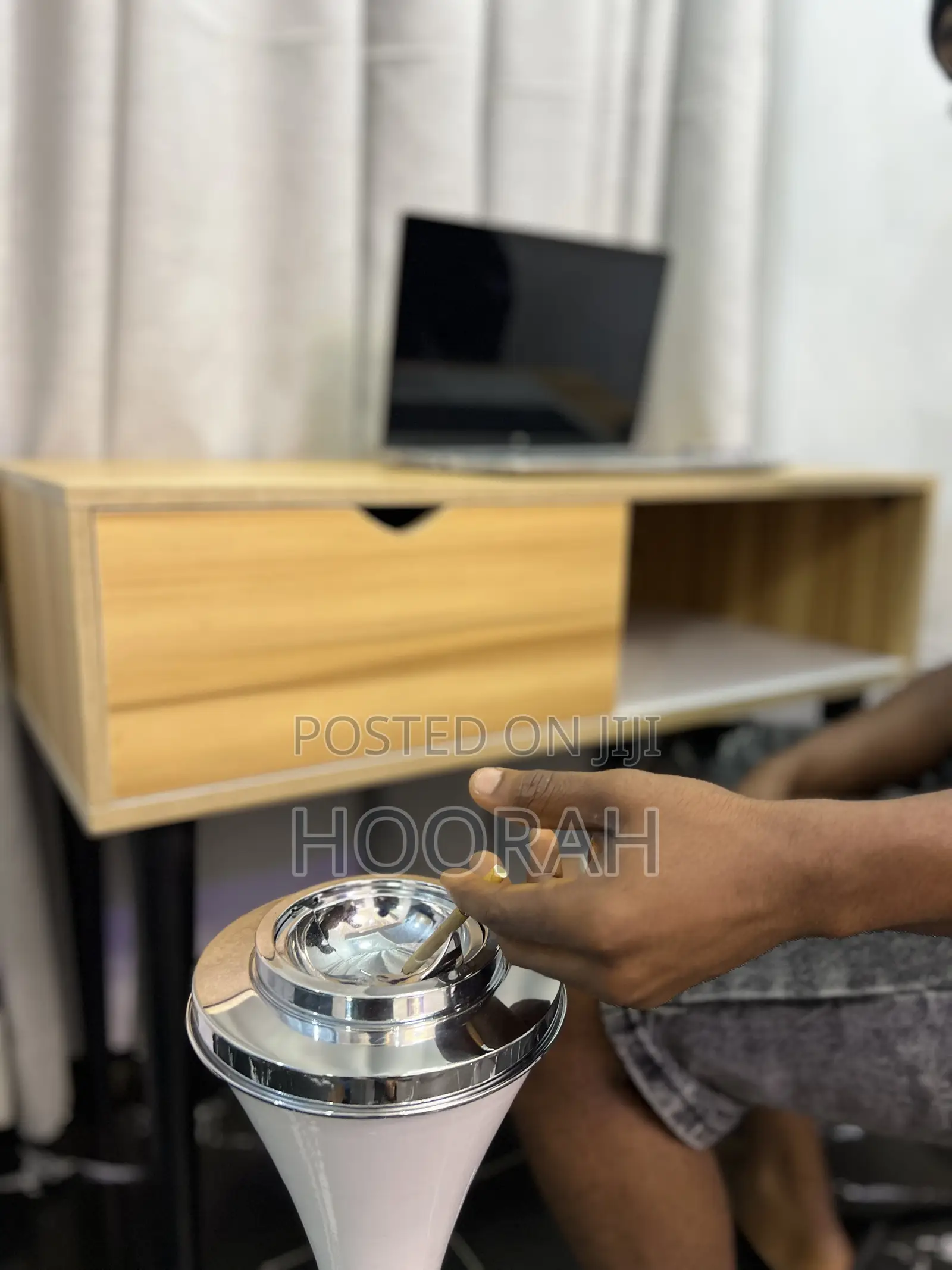 Standing Long Decor Ash Tray
