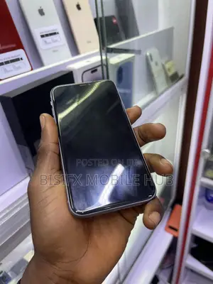 Apple iPhone 11 64 GB Bronze