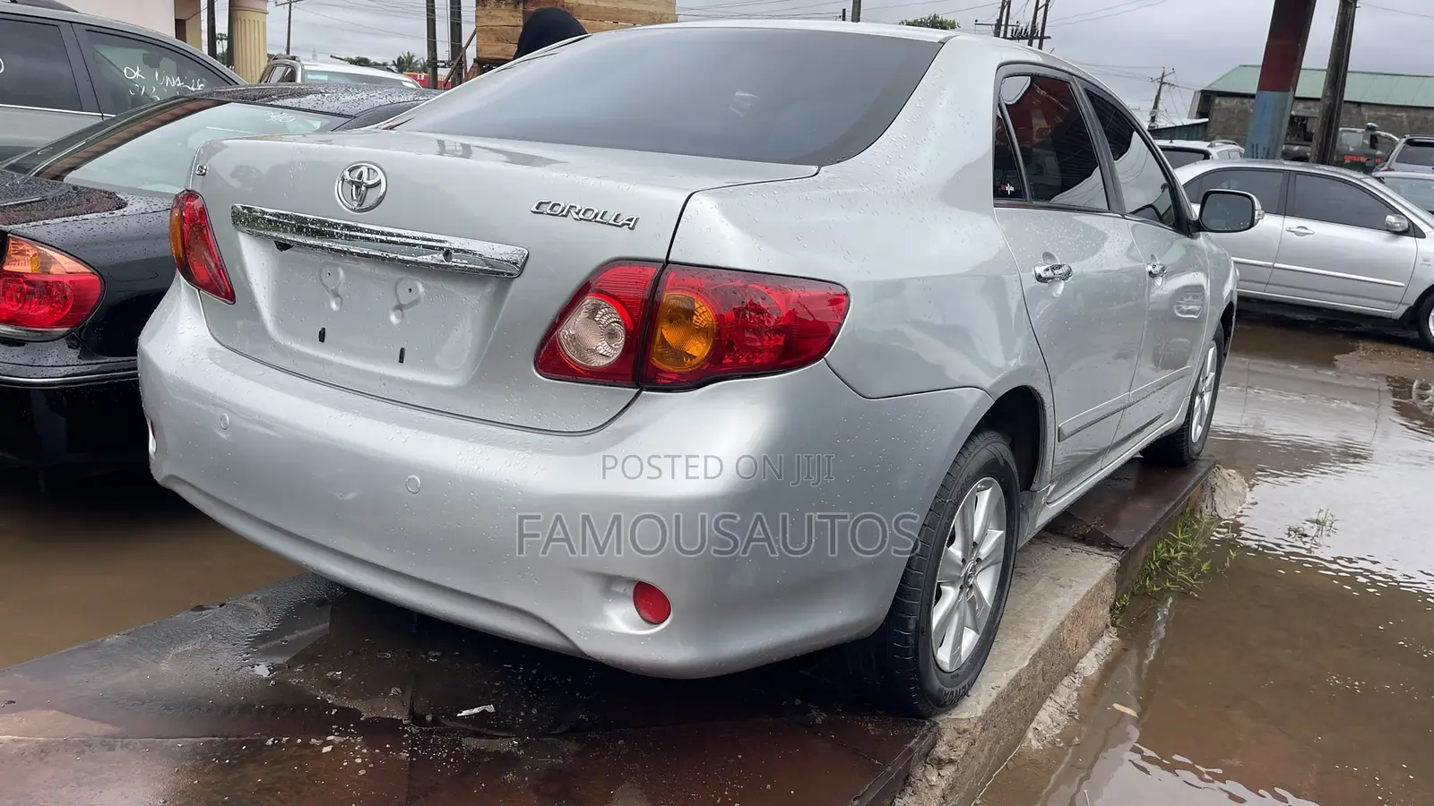 Toyota Corolla 2010 Silver