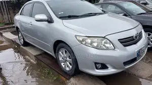 Toyota Corolla 2010 Silver