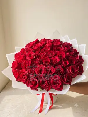 Flowers for Your Girlfriend in Lagos