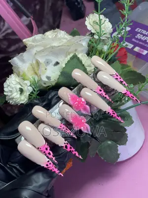 Strip Lashes and Nails