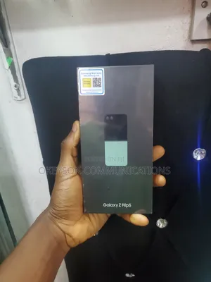 New Samsung Galaxy Z Flip 5 512 GB Black
