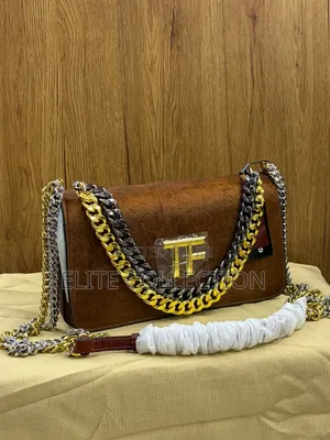 Tomfored Bag Quality:- Luxury Material:- Leather 
Size:-Midi  Size
