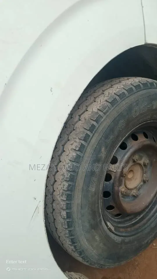 Toyota HiAce 2010 White