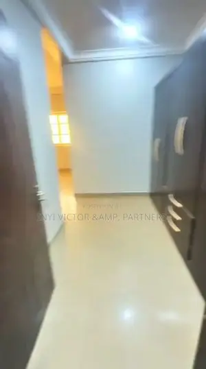 3bdrm Block of Flats in Durumi for rent
