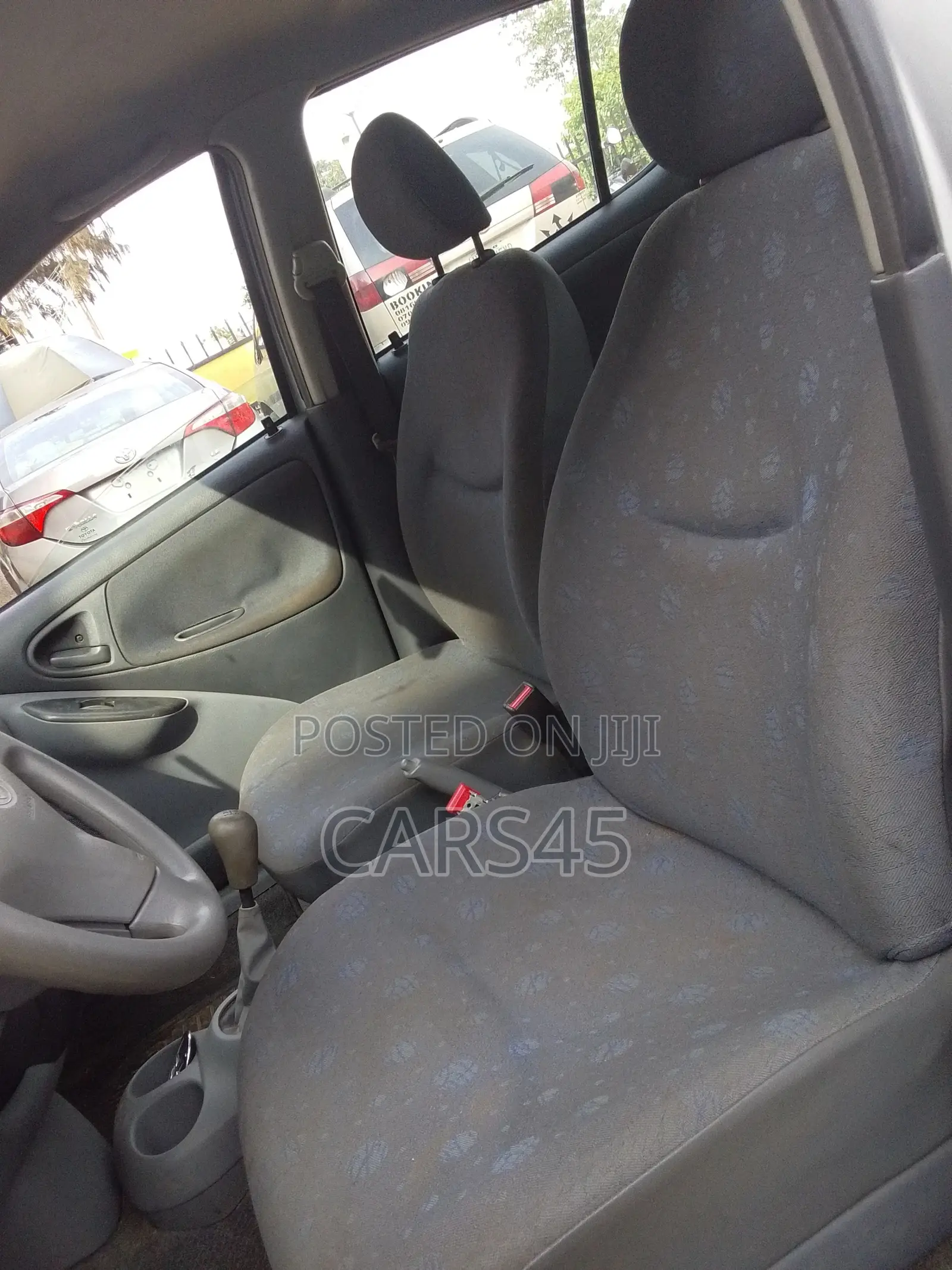 Toyota Yaris 2003 Silver