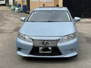 Lexus ES 2014 Blue