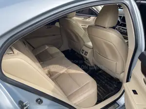 Lexus ES 2014 Blue