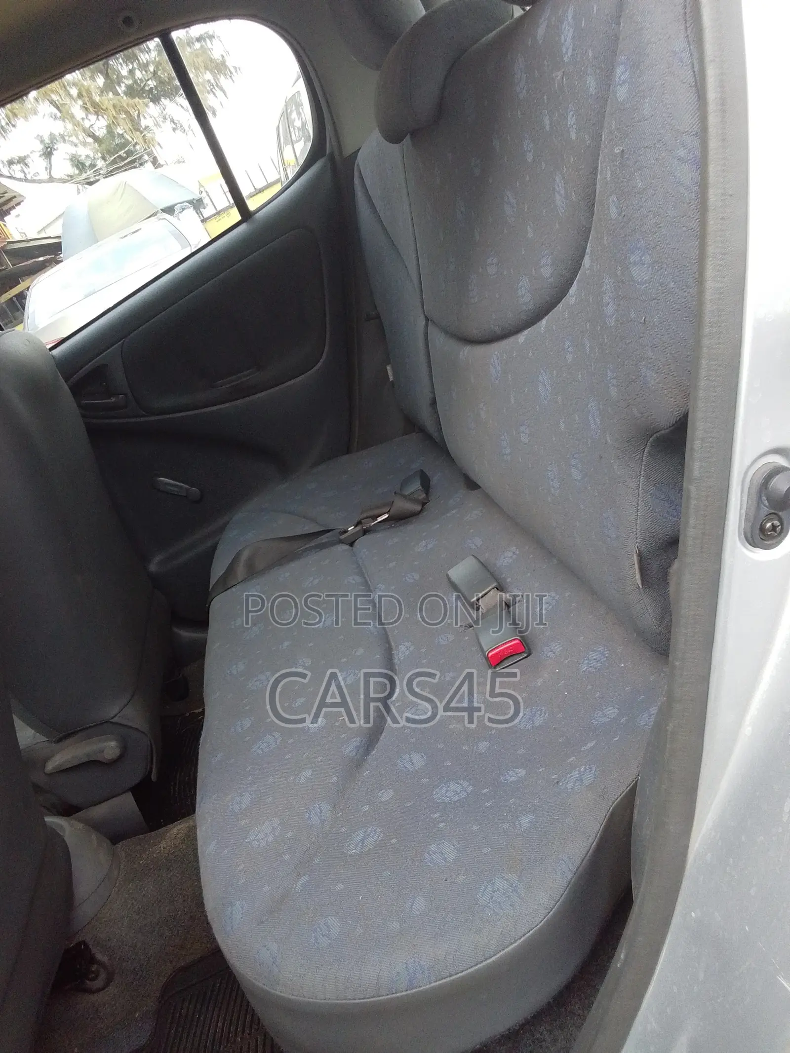 Toyota Yaris 2003 Silver