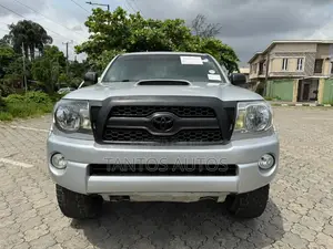 Toyota Tacoma Double Cab V6 Automatic 2009 Silver