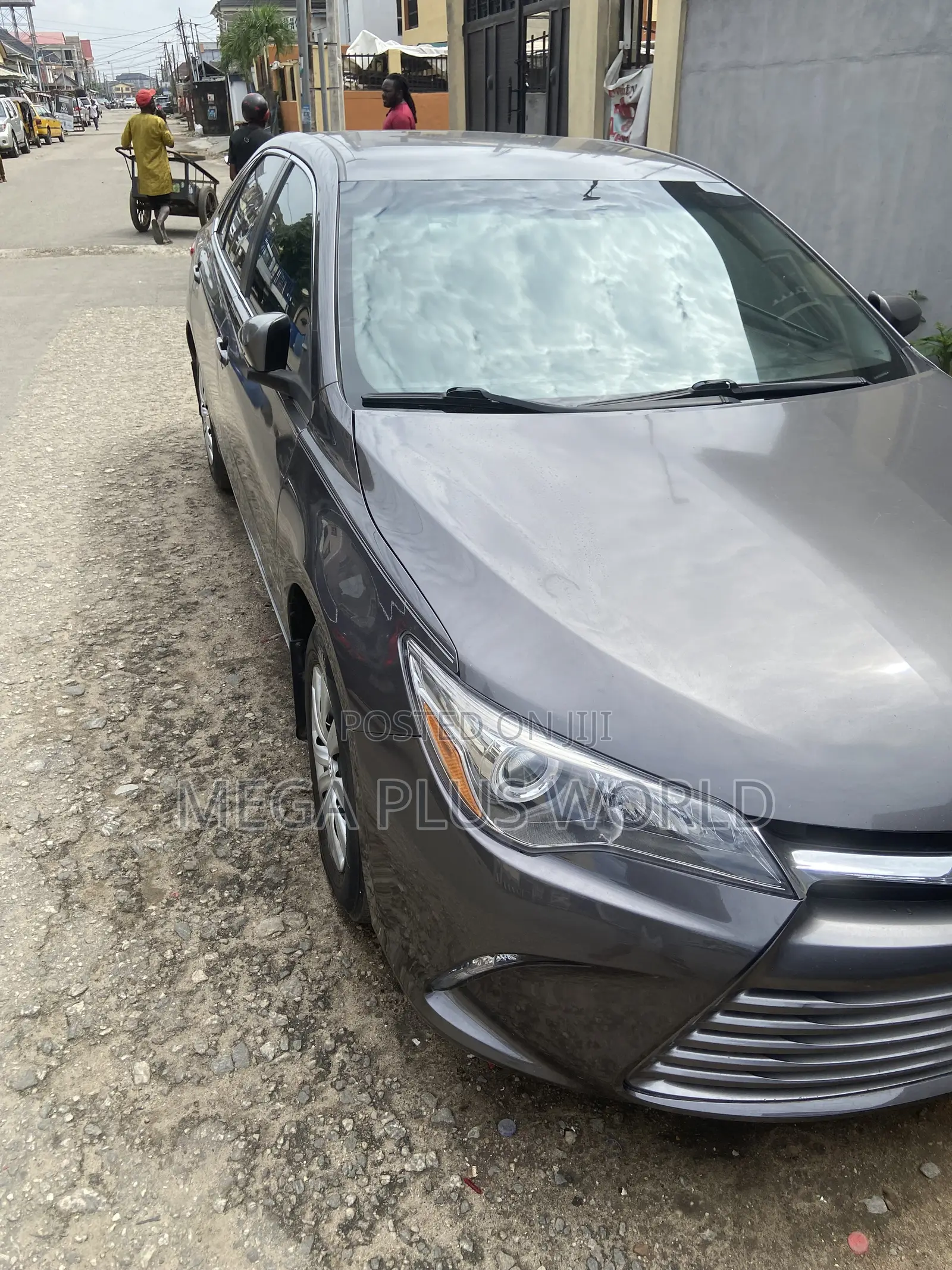 Toyota Camry 2016 Gray