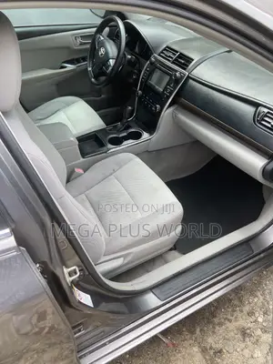 Toyota Camry 2016 Gray