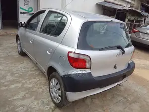 Toyota Yaris 2003 Silver