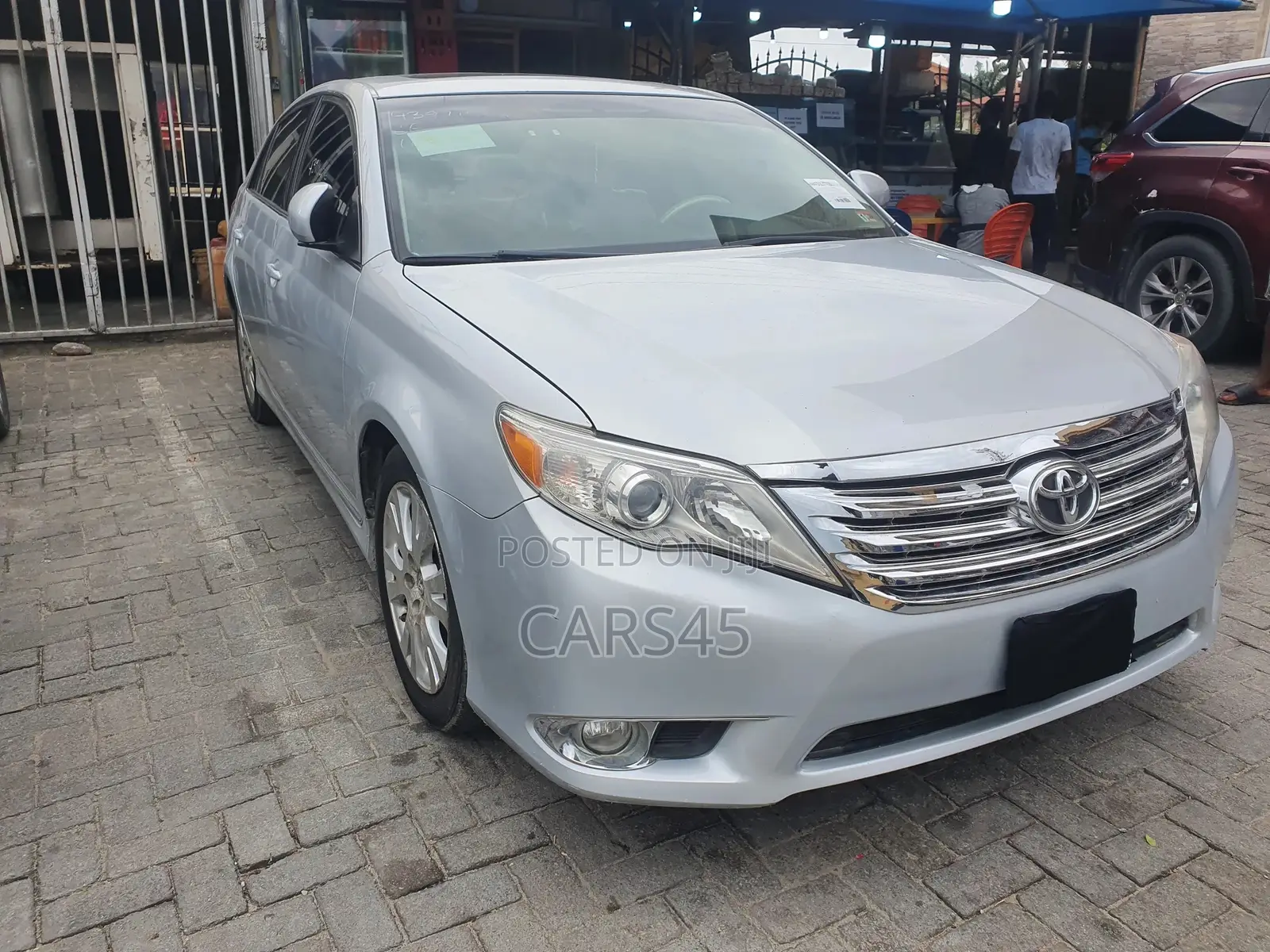 Toyota Avalon 2011 Silver