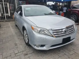 Toyota Avalon 2011 Silver