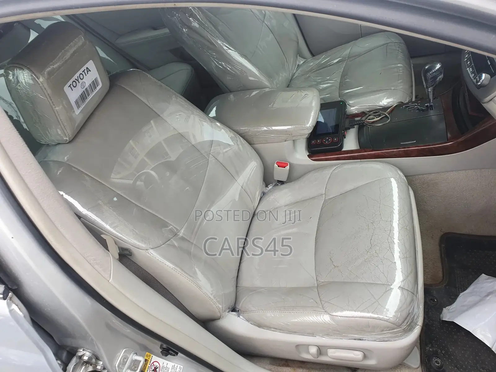 Toyota Avalon 2011 Silver