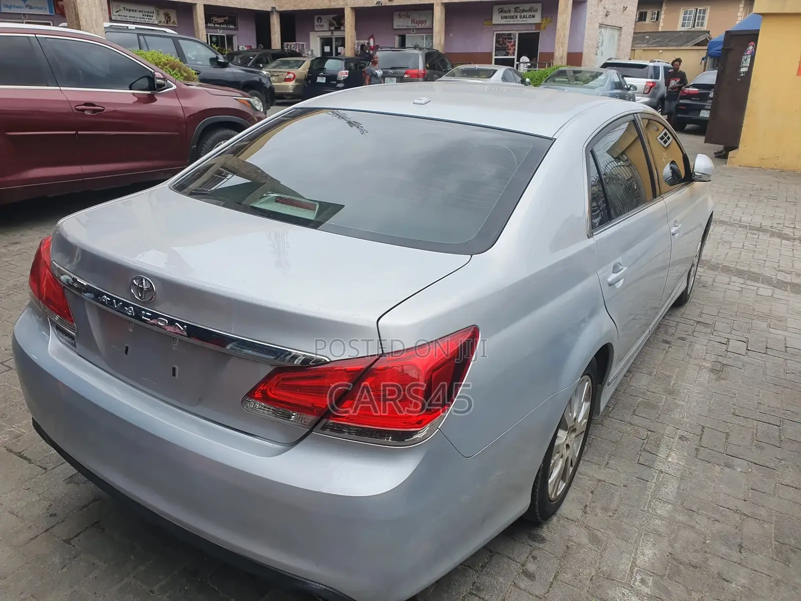 Toyota Avalon 2011 Silver