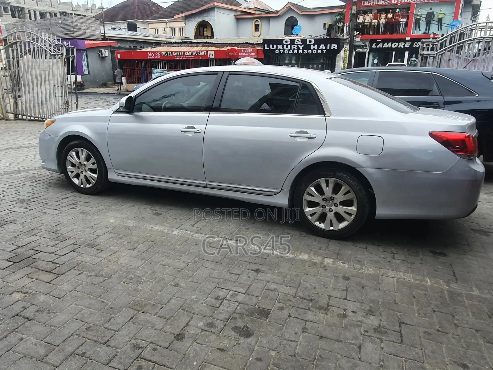 Toyota Avalon 2011 Silver