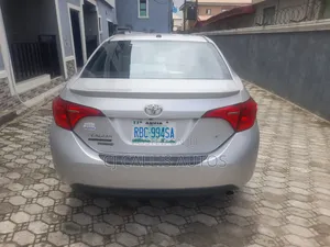 Toyota Corolla 2017 Silver
