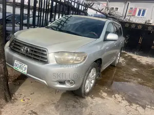 Toyota Highlander 2012 Silver