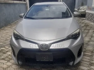 Toyota Corolla 2017 Silver