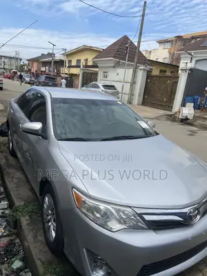Toyota Camry 2013 Silver