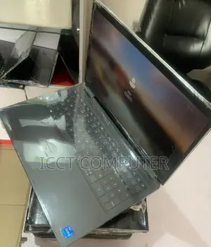 Laptop Dell Latitude 3520 16GB Intel Core i5 SSD 256GB