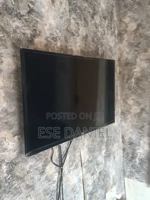 LG TV 32 Inches