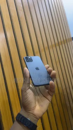 Apple iPhone 11 Pro 64 GB Black