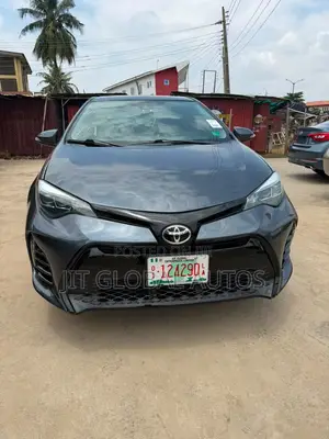 Toyota Corolla SE (1.8L 4cyl 6M) 2019 Gray