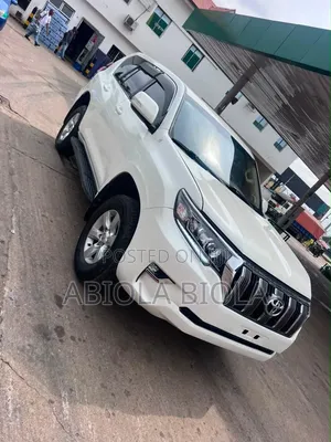 Toyota Land Cruiser Prado 2017 White