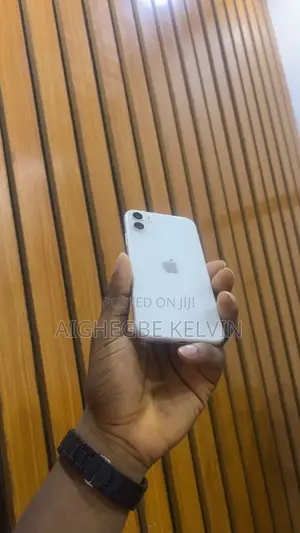 Apple iPhone 11 128 GB White