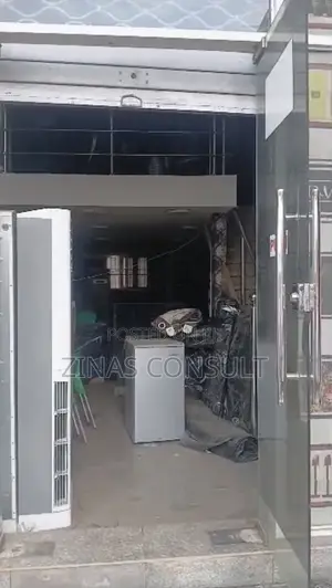 Shop to Let Ground Floor