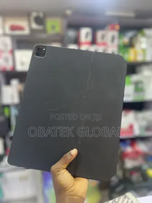 Apple iPad Pro 12.9 (2022) 128 GB Black