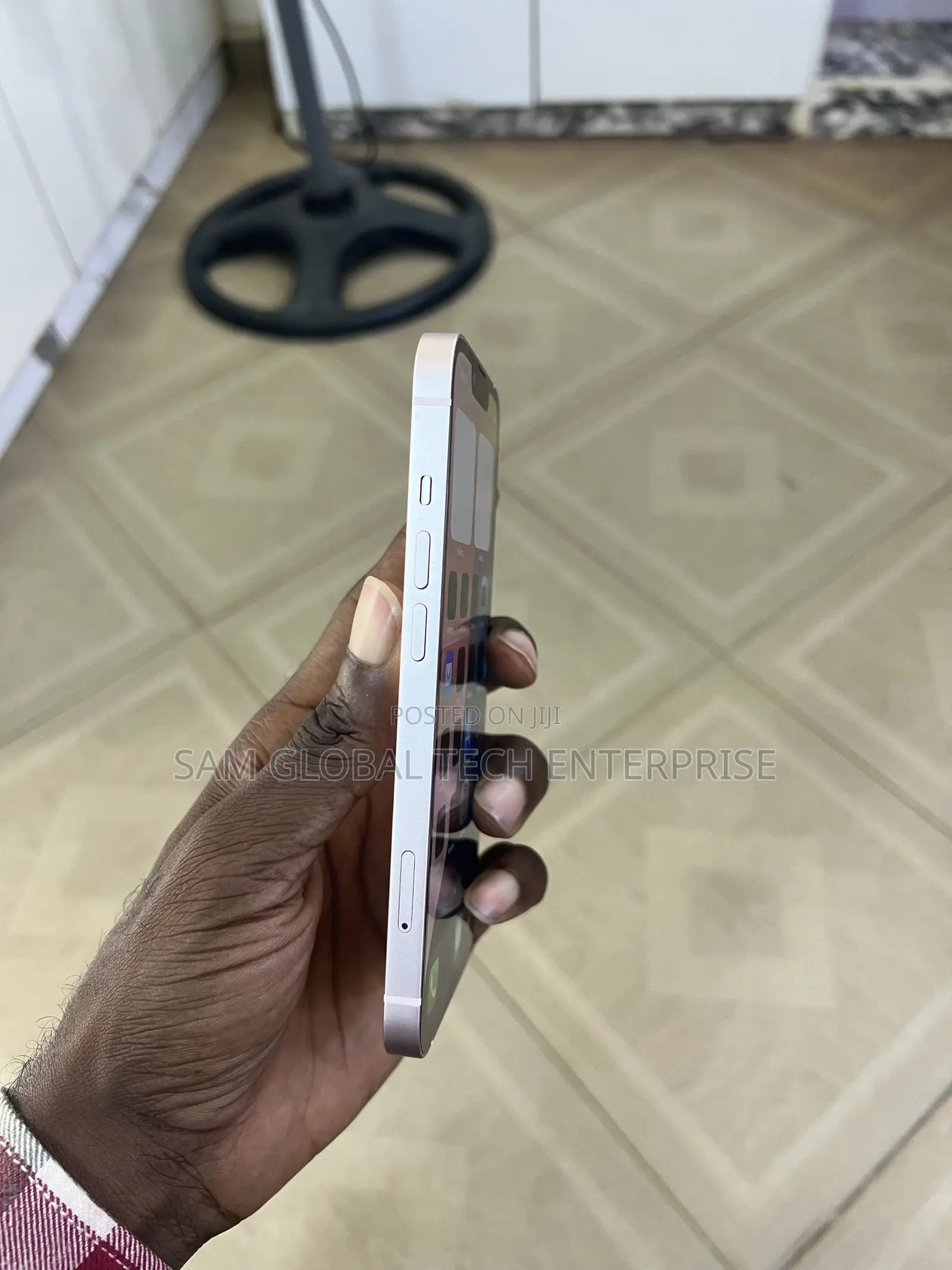 Apple iPhone 13 128 GB Pink
